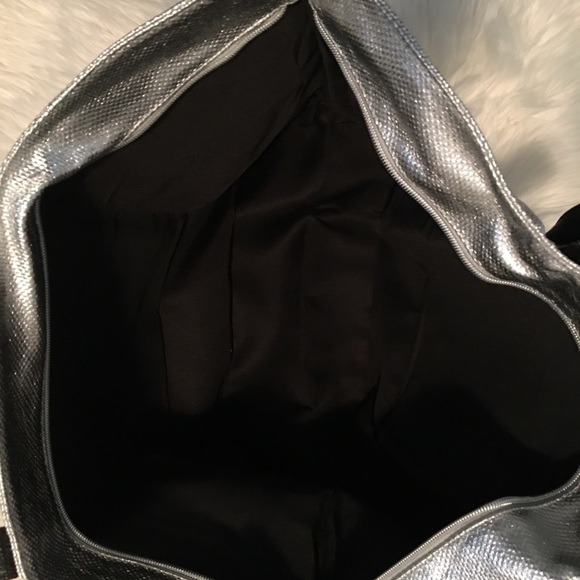 Victoria’s Secret Tote - Picture 4 of 8